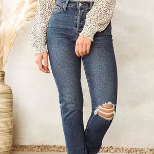 Levi wedgie straight jeans